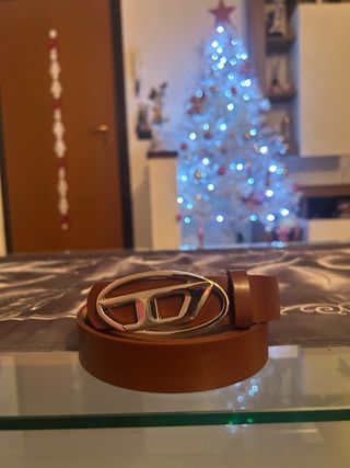Cintura Diesel marrone con fibbia logo