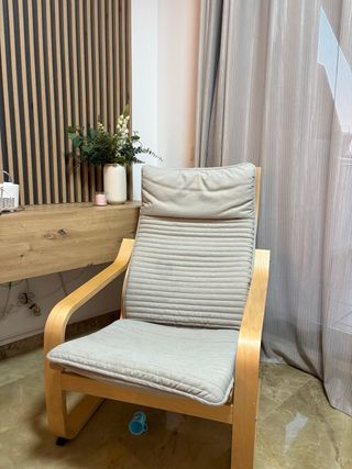 Sillón de leve balanceo madera y tela 1x50€2x90€