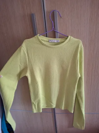 Camiseta Stradivarius amarilla manga larga Tallaxs