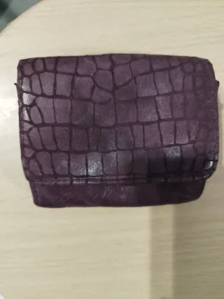 Monedero BIBA morado efecto piel cocodrilo