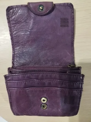 Monedero BIBA morado efecto piel cocodrilo