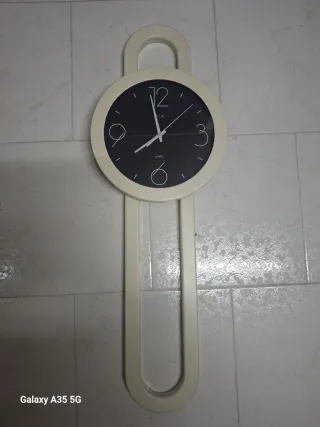 Orologio da parete moderno