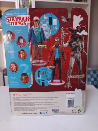 Figura Dustin Stranger Things Netflix Mcfarlane