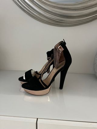 Tacones Gianni Marra Negro y Dorado