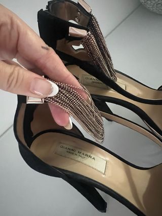 Tacones Gianni Marra Negro y Dorado