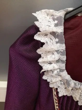 Corpiño fallera morado con encaje