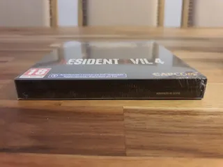 Resident Evil 4 Steelbook PS4 sigillato