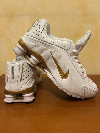 Nike Shox Bianche e Oro