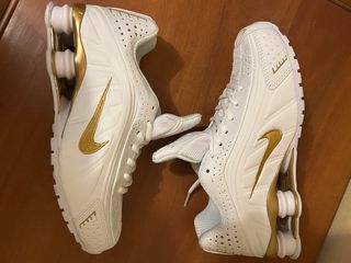 Nike Shox Bianche e Oro