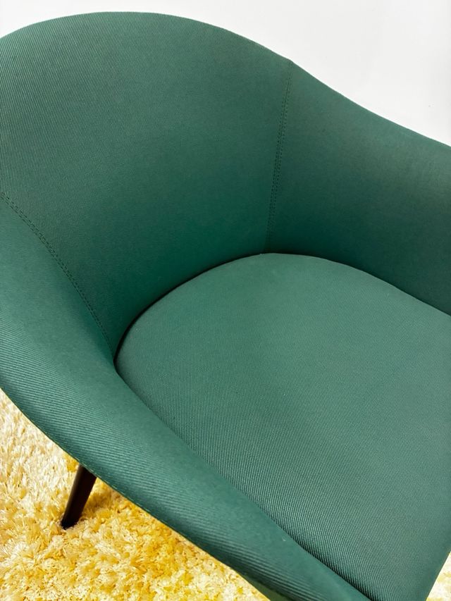 Sillas modernas tela y madera