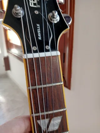 Guitarra Eléctrica Fernandes Ravelle