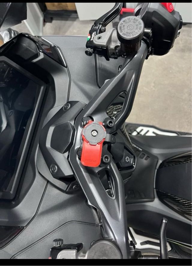 Soporte Móvil Yamaha TMAX