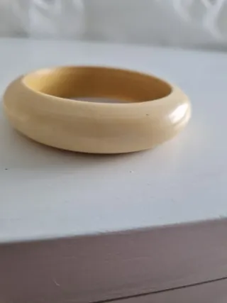 Pulsera marfil beige