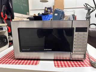 Microondas Samsung GE87M-X, no funcionan 2 botones