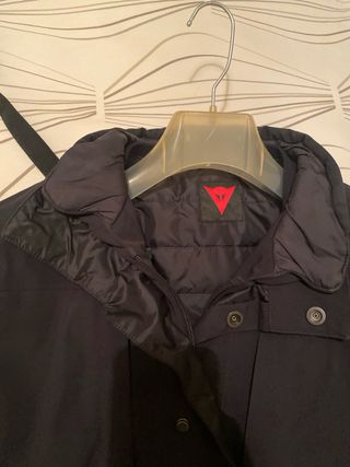 Chaqueta de moto Dainese negra larga talla 48