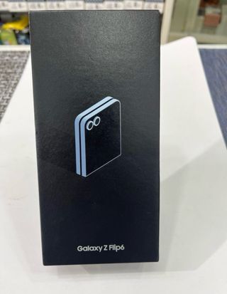 Caja Samsung Z Flip 6 azul