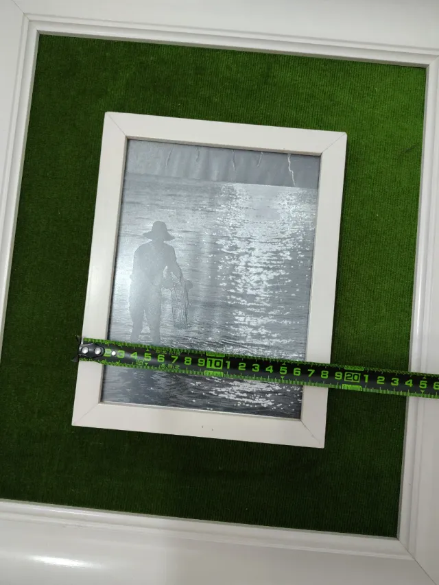 Cuadro pescador terciopelo verde y blanco