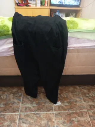 Mono negro mujer verano