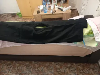 Mono negro mujer verano