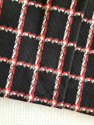 Falda Canda cuadros negro y rojo