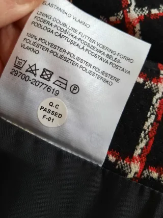 Falda Canda cuadros negro y rojo