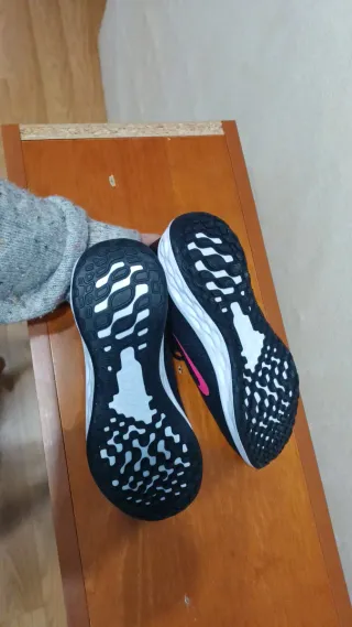 Zapatillas Nike Negras y Rosas