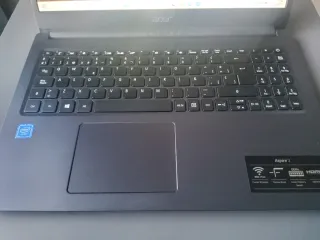 Portátil Acer Aspire 3 8GB DDR4 / 256GB SSD