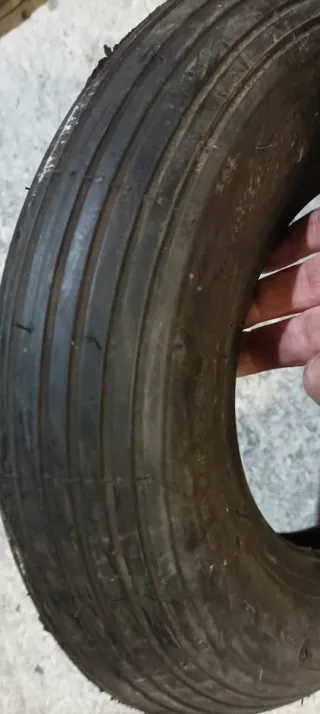 Pneumatico per carriola R8 4.00/8 4.80/8