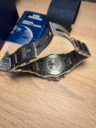 Reloj Festina Cronógrafo Blanco y Plateado