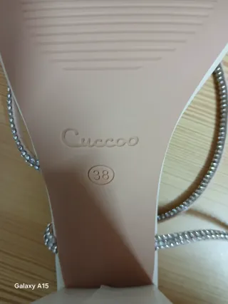 Sandalias Beige con Brillantes