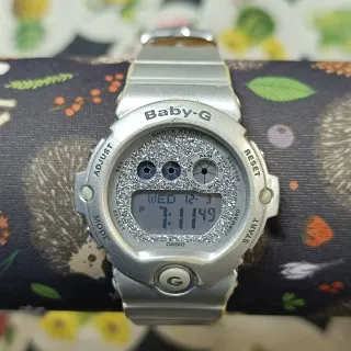 Reloj Baby-G Plata con Cristales