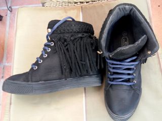 Botines cuña interior H&D T. 35 negros