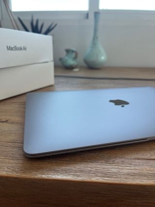 MacBook Air 13“2018 Gris 16GB 256GB teclado alemán