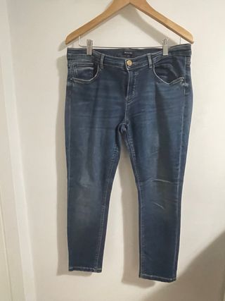 Pantalón Casual Fit. Massimo Dutti azul