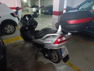 Suzuki Burgman 400cc