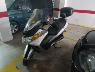 Suzuki Burgman 400cc