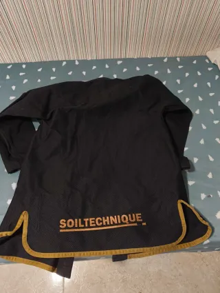 Kimono Jiu Jitsu Negro y Dorado talla A2