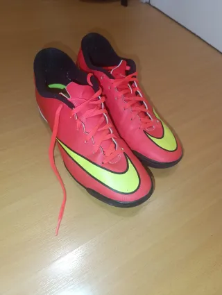 Zapatillas Nike mercurial Futsal Talla 44
