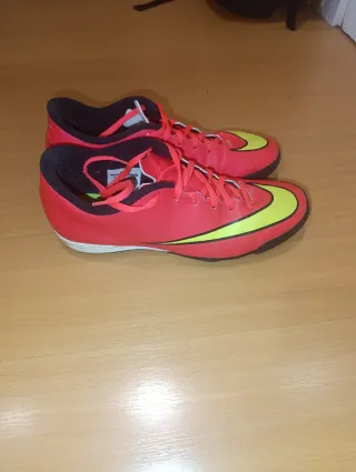 Zapatillas Nike mercurial Futsal Talla 44