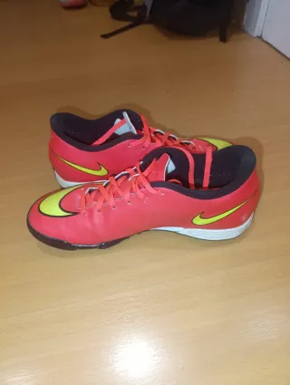 Zapatillas Nike mercurial Futsal Talla 44