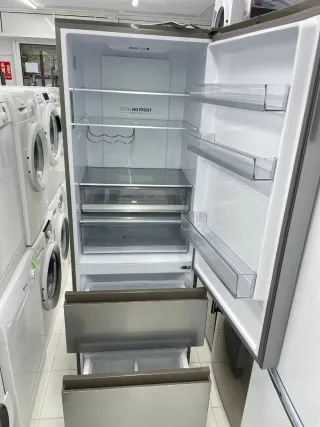 Nevera Haier Combi como nueva