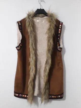 Chaleco Vinceotto Marrón con Detalles