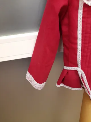 Corpiño fallera rojo con encaje blanco