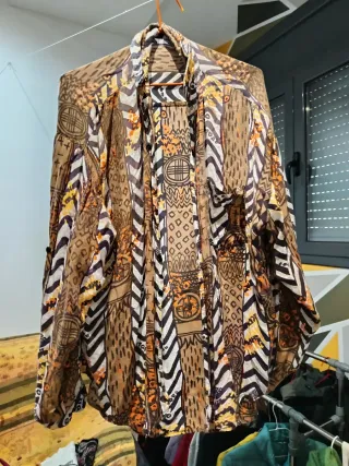 Camisa vintage estampada multicolor