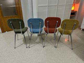 Sillas vintage restauradas. 200€ Por unidad.