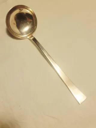 Mestolo Christofle in lega argento, gr 290, cm 30,