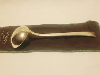 Mestolo Christofle in lega argento, gr 290, cm 30,