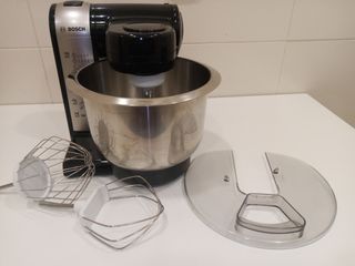 Robot Amasador bosch mum 48A1