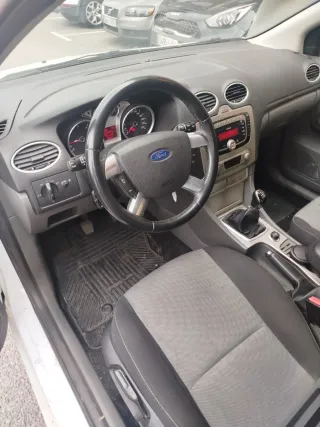 Ford Focus 2010 negociable sin ofertas absurdas