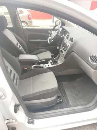 Ford Focus 2010 negociable sin ofertas absurdas